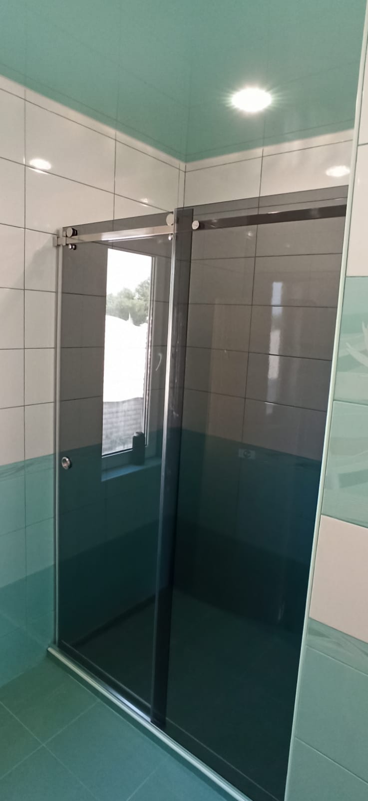 перегородка душевая серое стекло grey 8мм