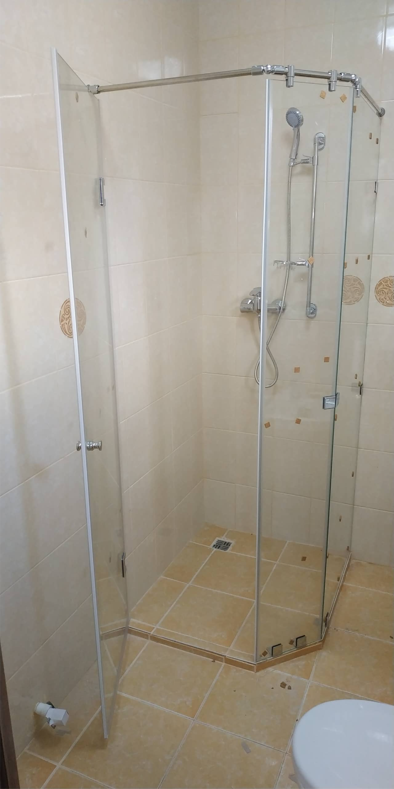 душевая угловая трапеция