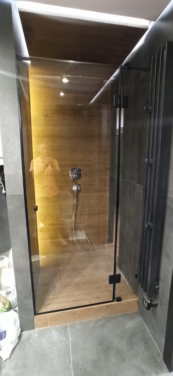 душевая перегородка на петлях лофт