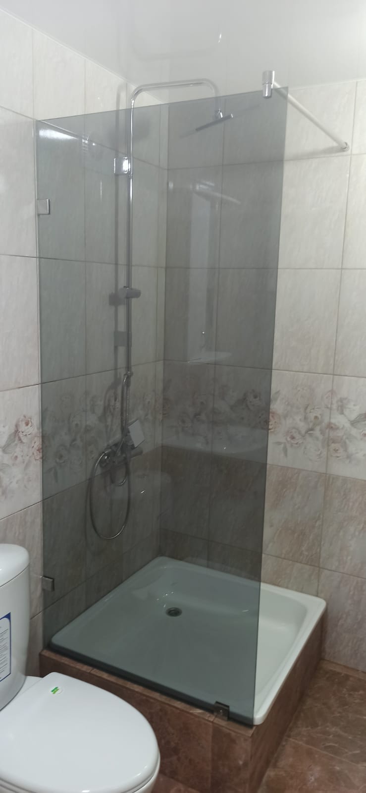 Душевые ограждения шторки фото | Атлант Стекло