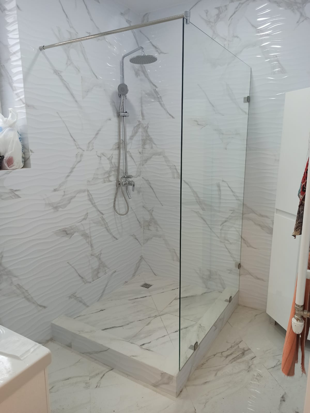 Душевые ограждения шторки фото | Атлант Стекло