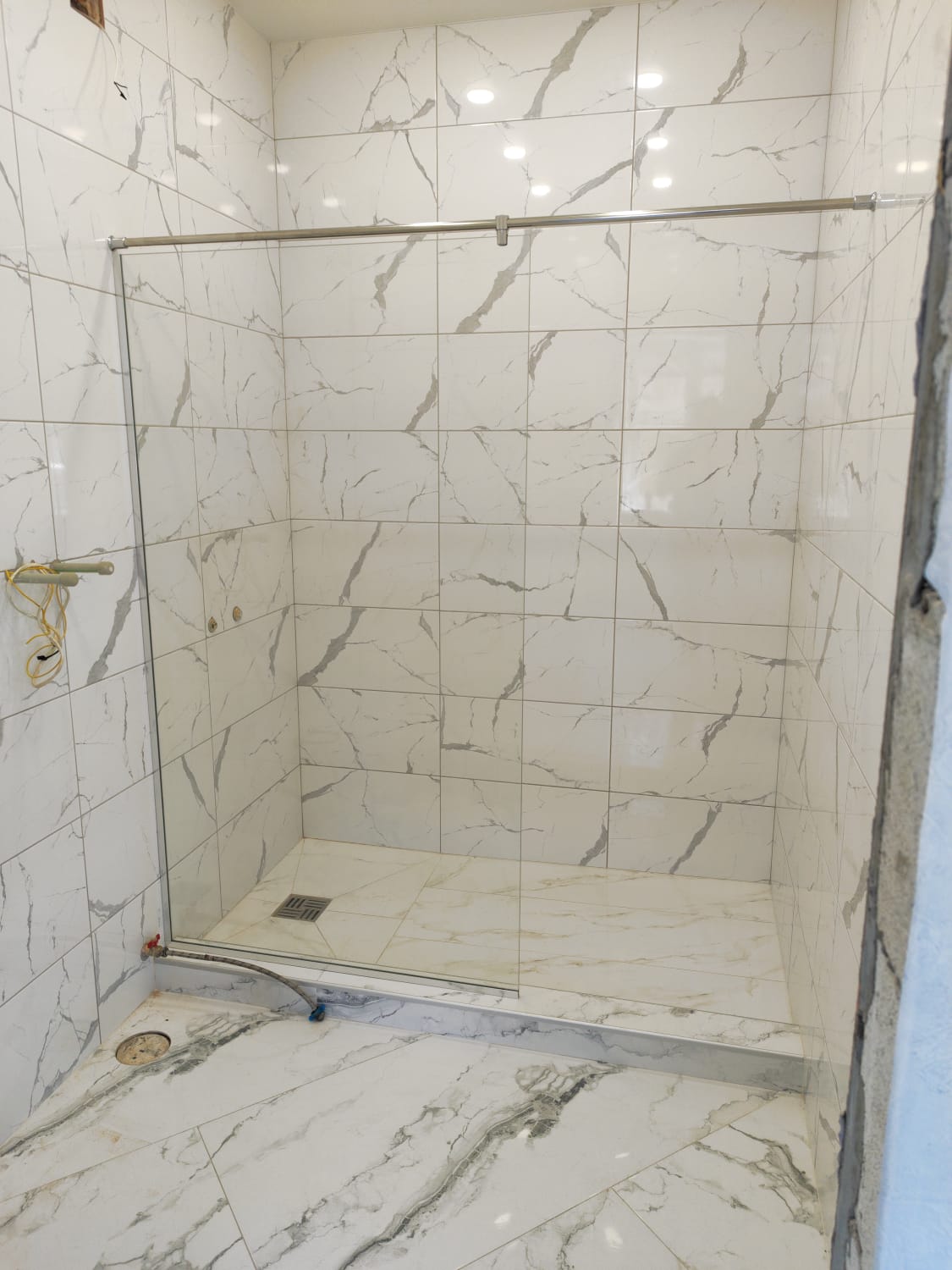 Душевые ограждения шторки фото | Атлант Стекло