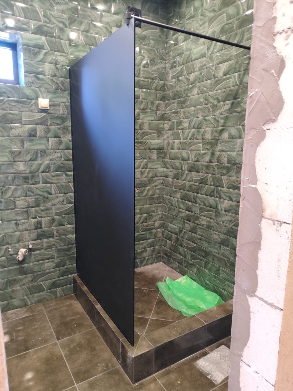 Душевые ограждения шторки фото | Атлант Стекло