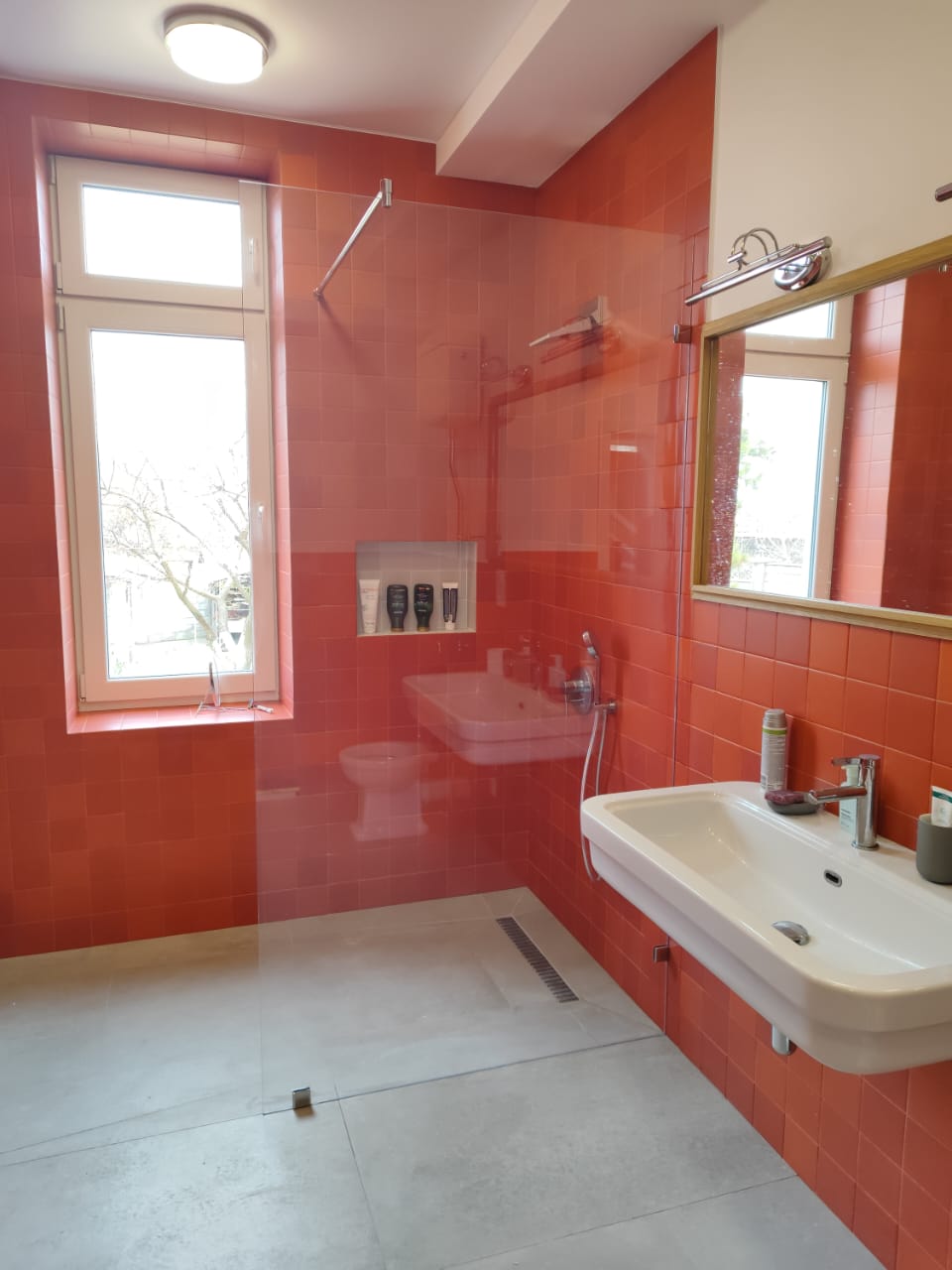 Душевые ограждения шторки фото | Атлант Стекло