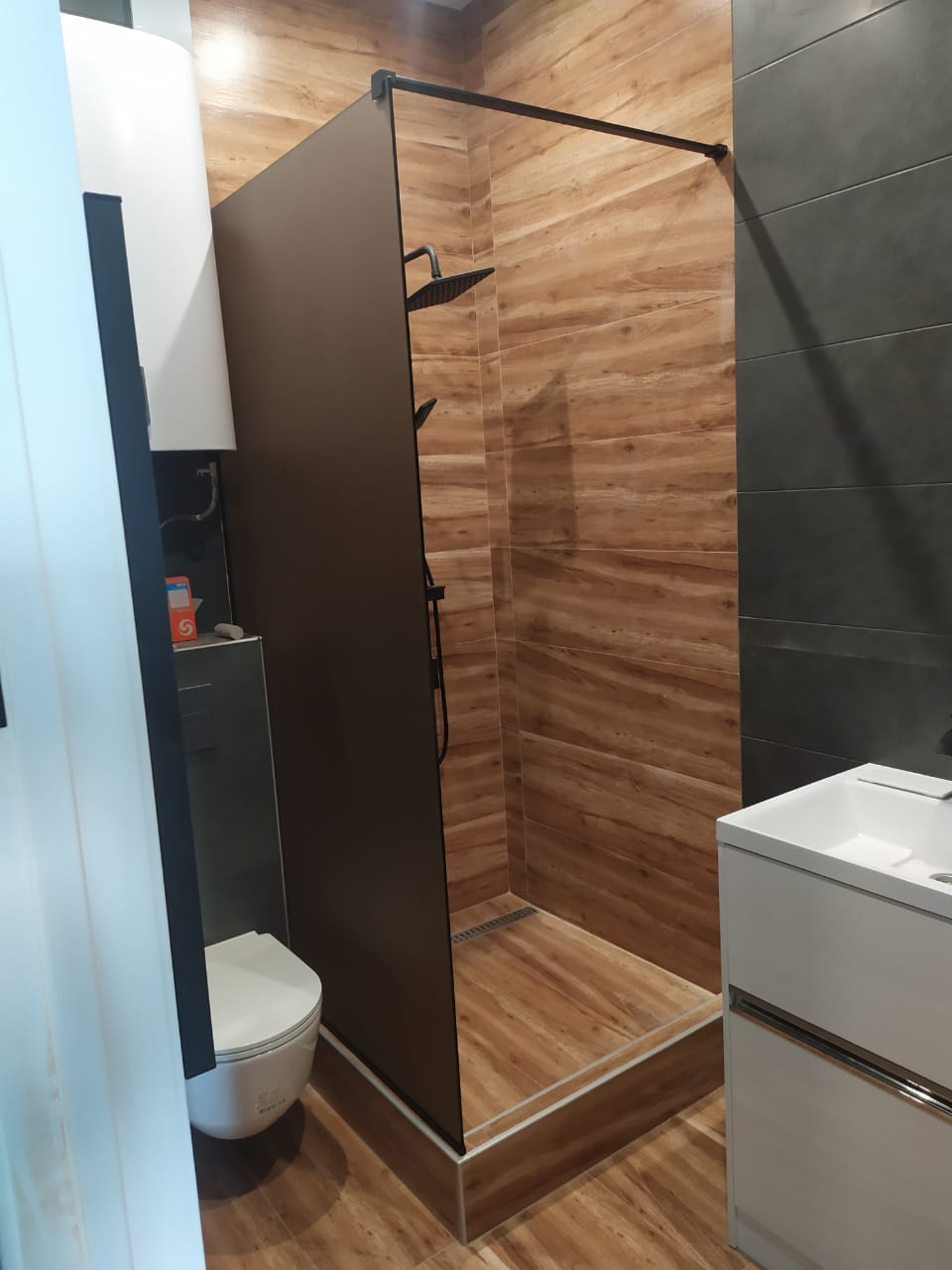 Душевые ограждения шторки фото | Атлант Стекло