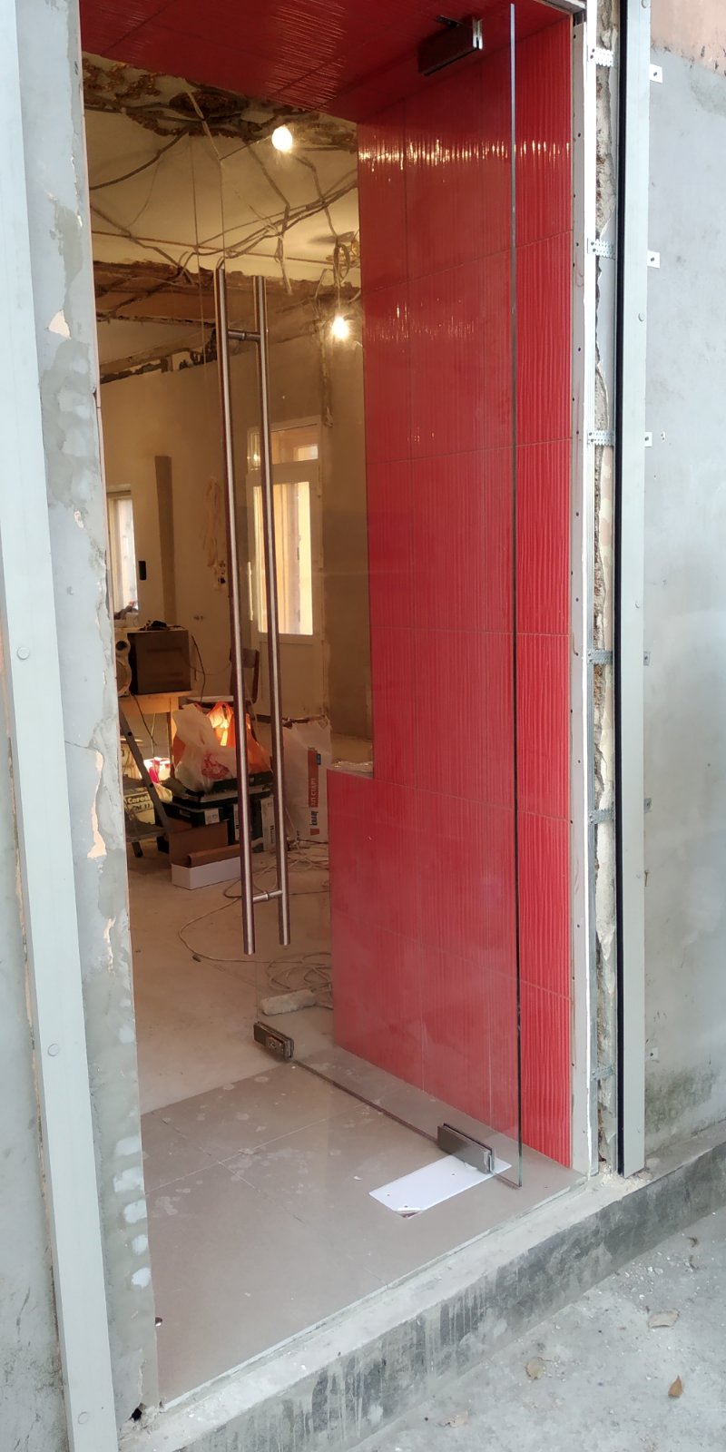 Двери стеклянные фото | Атлант Стекло