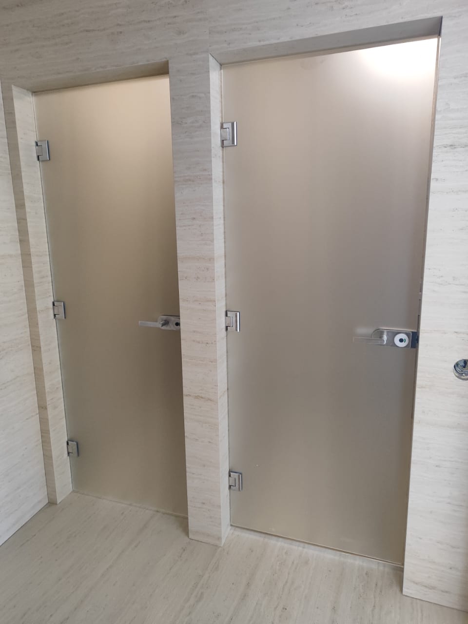 Двери стеклянные фото | Атлант Стекло