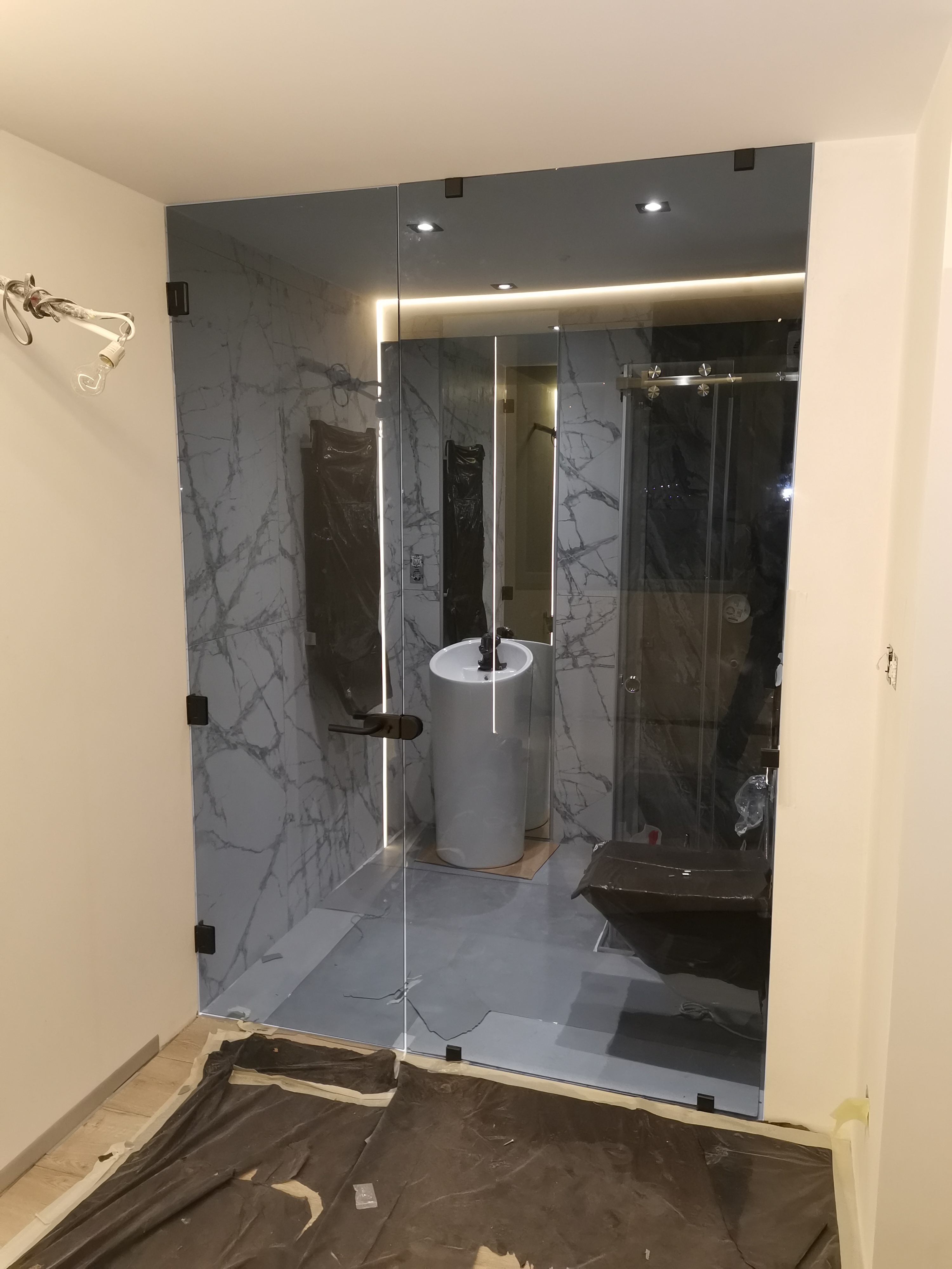 Перегородки стеклянные фото | Атлант Стекло