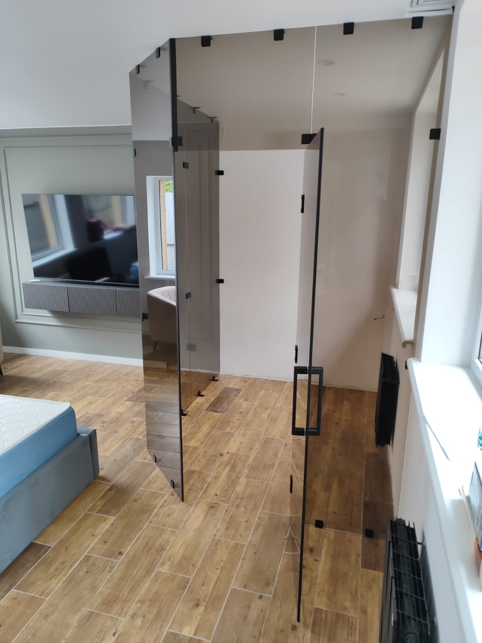 Перегородки стеклянные фото | Атлант Стекло