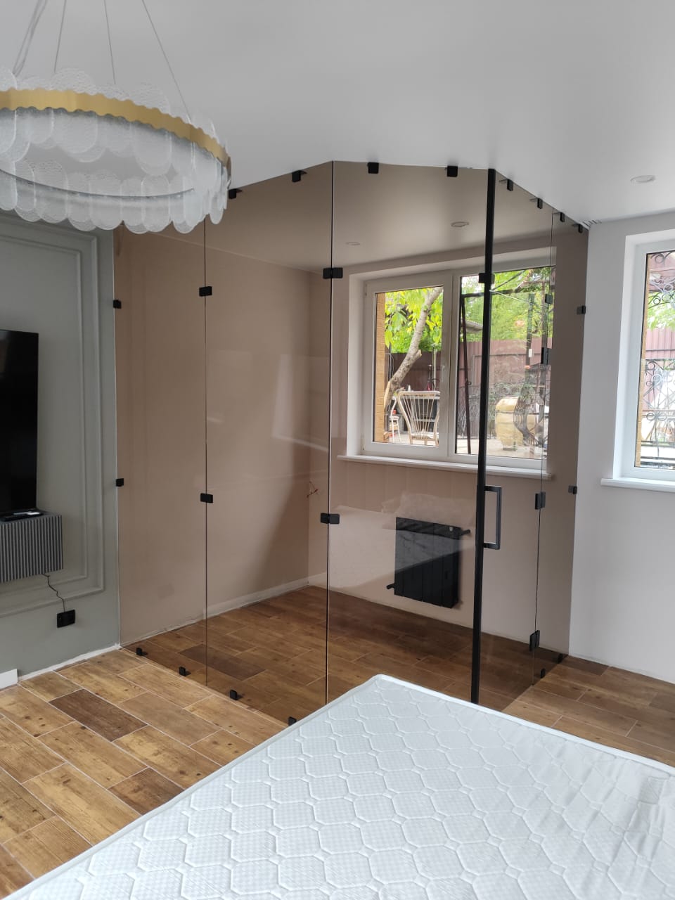 Перегородки стеклянные фото | Атлант Стекло